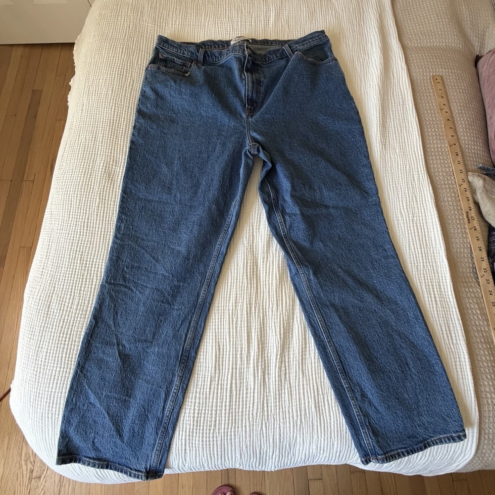 Abercrombie & Fitch The 90s Straight Ultra High Rise Jeans Sz 35/20 Classic Prep